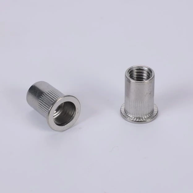 Umutwe Ugororotse Rivet Nut